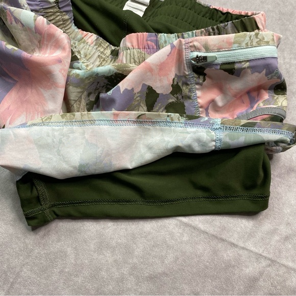 Fabletics Shorts Women Size M Floral Gym 3" Workout Active Lined Zip Pockets G32 - Picture 6 of 9